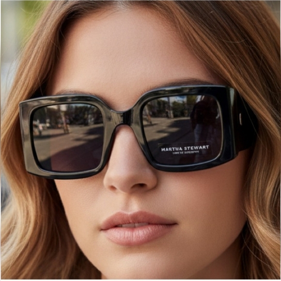 Martha Stewart Accessories - NWT Martha Stewart Hexagonal Black Sunglasses